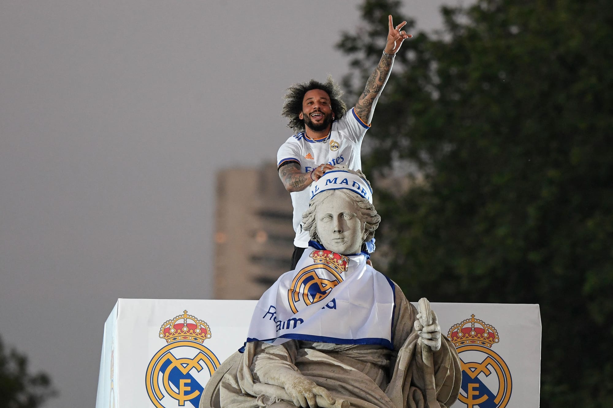 左右冠军归 左右冠军归