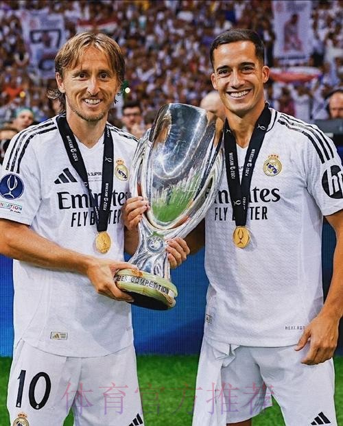 西媒:莫德里奇和巴斯克斯都将随皇马参加世俱杯 西媒:莫德里奇和巴斯克斯都将随皇马参加世俱杯